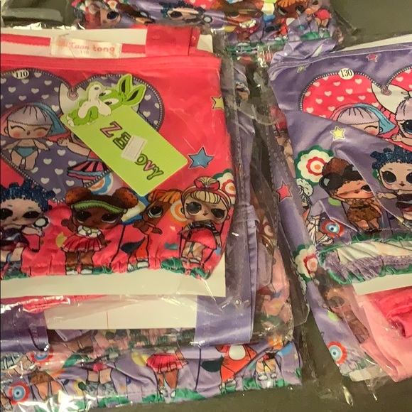 LOL SURPISE SWIM SUIT! 5-6 - Picture 2 of 3